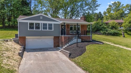 507 Edgehill Dr, Gibsonia, PA, 15044-9222 | Card Image