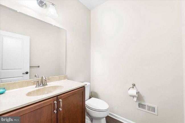 142 Spring Oak Dr, Townhouse with 4 bedrooms, 3 bathrooms and null parking in MALVERN PA | Image 23
