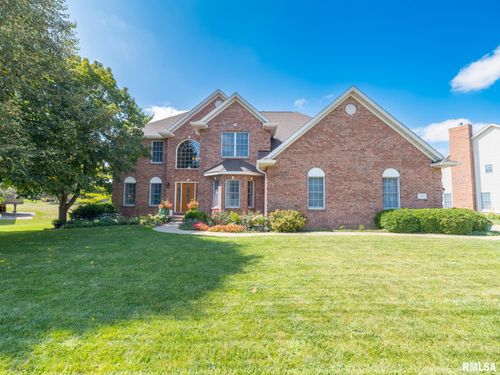 10511 N Osage Ct, Peoria, IL, 61615-8805 | Card Image