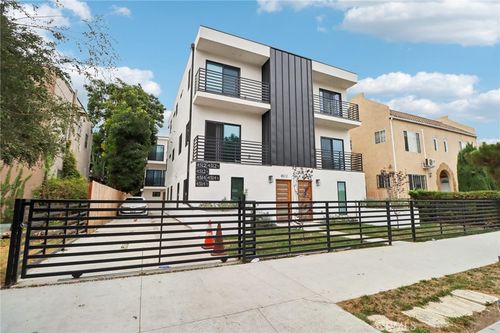 4512 St Elmo Dr, Los Angeles, CA, 90019-5854 | Card Image