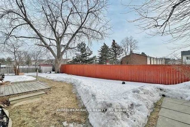 7 Greenhills Sq, House other with 3 bedrooms, 2 bathrooms and 4 parking in Brampton ON | Image 21