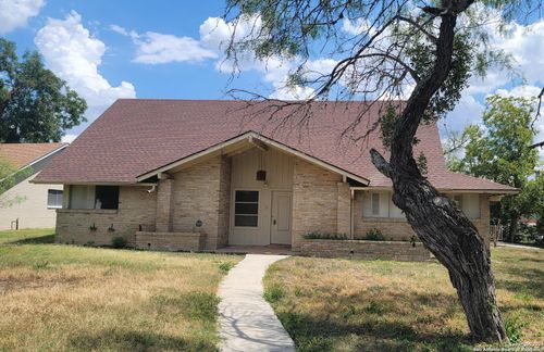 118 S Gardenview, Castle Hills, TX, 78213-2403 | Card Image