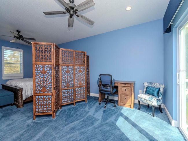 MASTER SUITE SITTING AREA | Image 15