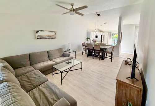 8-13135 Chadwick Ct, Wellington, FL, 33414-3925 | Card Image