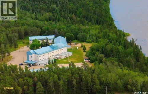 102 Manor Dr, Nipawin, SK, S0E1E0 | Card Image