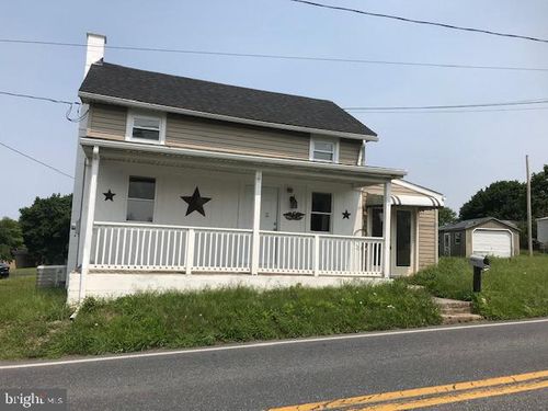 40 N King Street, STEVENS, PA, 17578 | Card Image