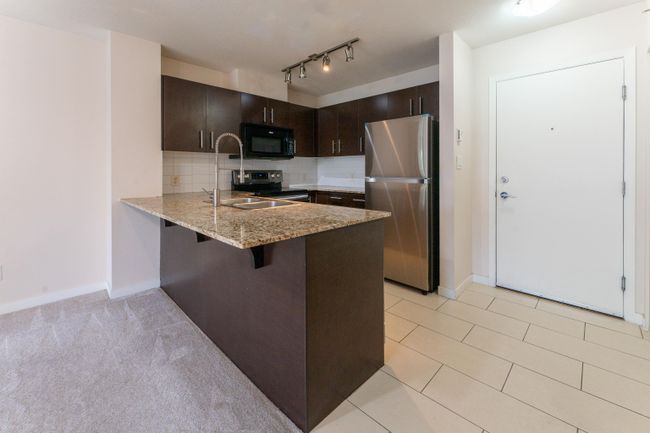 412 - 11665 Haney Bypass, Condo with 2 bedrooms, 2 bathrooms and 2 parking in Maple Ridge BC | Image 5