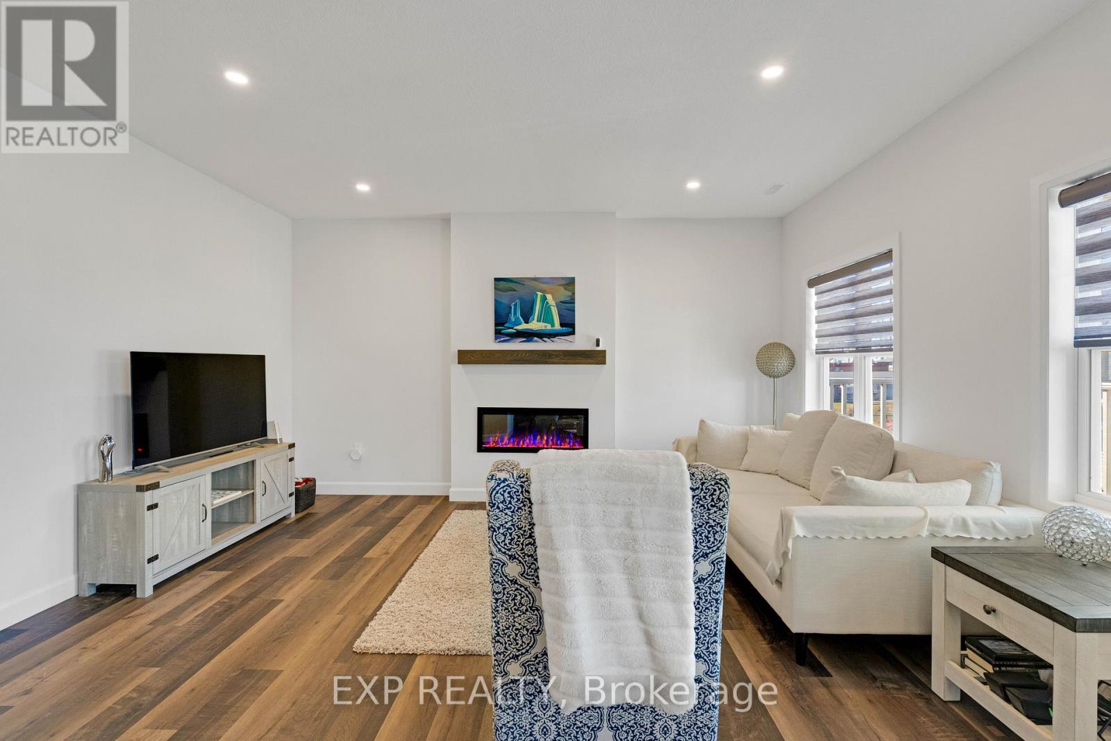Residential in Fort Erie (Crystal Beach) 2