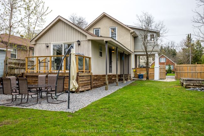 272 Bennet St, House other with 3 bedrooms, 2 bathrooms and 4 parking in Peterborough ON | Image 33