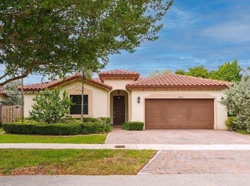 15340 Sw 176th Ln, Miami, FL, 33187-1621 | Card Image