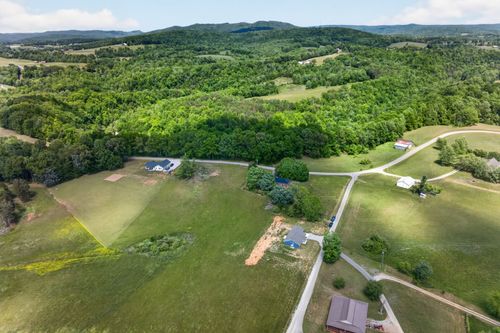 116 Bill Storie Rd, Byrdstown, TN, 38549-2211 | Card Image