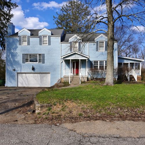 101 Pine Knoll Ter, Saint Clairsville, OH, 43950-1638 | Card Image