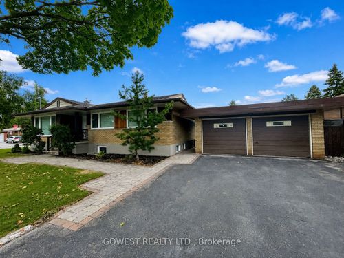lower-42 Briarwood Cres, Hamilton, ON, L9C4B9 | Card Image