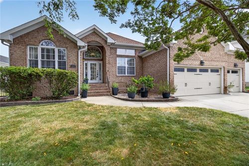 2073 Bierce Dr, Virginia Beach, VA, 23454-7221 | Card Image