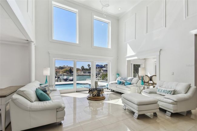 Abundance of natural lighting | Image 27