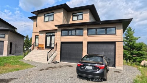 550 Bonaventure Crt, Sudbury, ON, P3A0B4 | Card Image