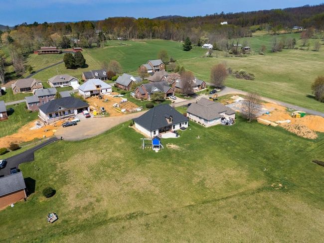 12119 Lasalle Ct, House other with 5 bedrooms, 4 bathrooms and 2 parking in Glade Spring VA | Image 61