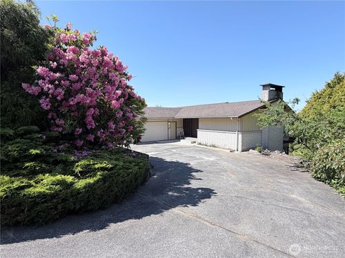 2505 Hillside Ln, Everett, WA, 98203-1411 | Card Image