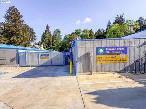 5803 Se Johnson Creek Blvd, Portland, OR, 97206-0635 | Card Image