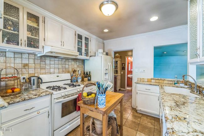 kitchen 2 | Image 17
