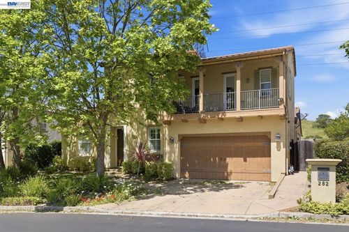 282 Drummond Dr, Hayward, CA, 94542-7921 | Card Image