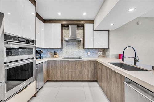 apt-1003-19900 E Country Club Dr, Aventura, FL, 33180-3333 | Card Image