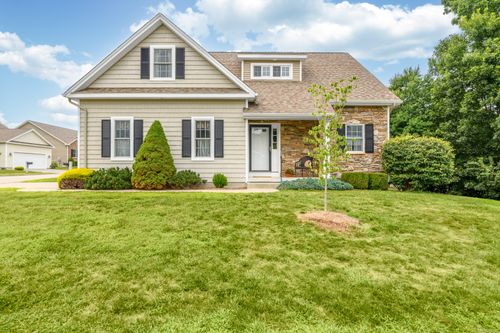 82-82 Alpine Dr, Colchester, CT, 06415-2162 | Card Image