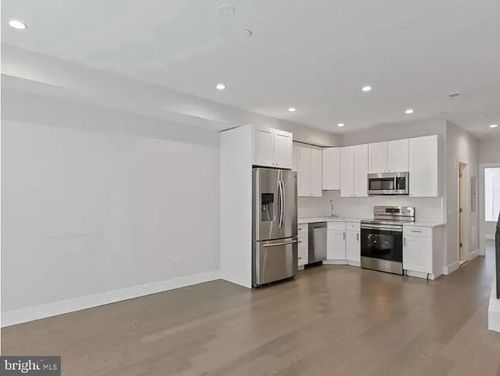 a-2118 N 8th St, PHILADELPHIA, PA, 19122-1312 | Card Image