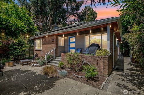 6412 Sw Hinds St, Seattle, WA, 98116-2619 | Card Image