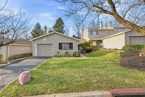 50 Glenview Dr, West Orange, NJ, 07052-1013 | Card Image