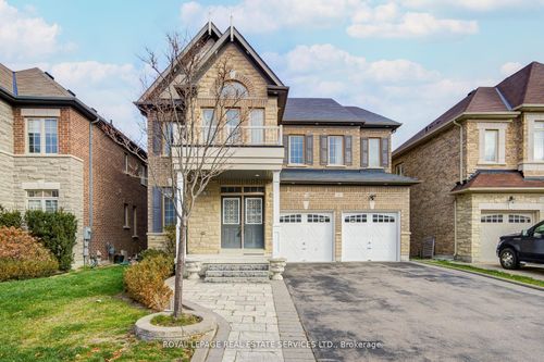 {{alt}} | Card Image