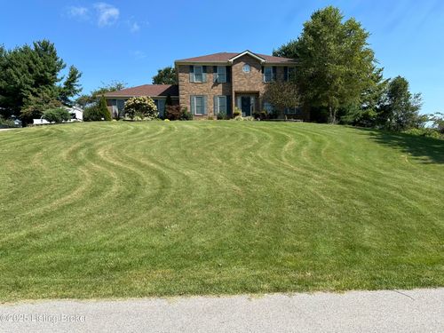 368 Woodsbend Rd, Elizabethtown, KY, 42701-9504 | Card Image