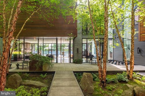 5124 Wissioming Rd, BETHESDA, MD, 20816-2258 | Card Image