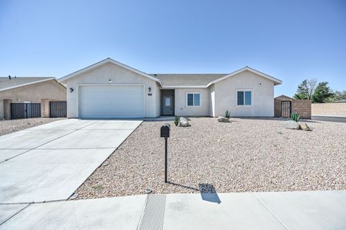 1031 W Church Ave, Ridgecrest, CA, 93555-8667 | Card Image