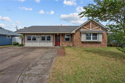 3320 80th St, Galveston, TX, 77551-1615 | Card Image