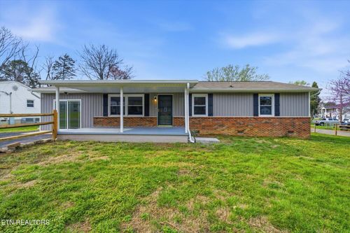 717 Birchbrook Dr, Knoxville, TN, 37918-9709 | Card Image