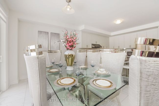 111 Walker Rd W, House other with 5 bedrooms, 4 bathrooms and 4 parking in Caledon ON | Image 18
