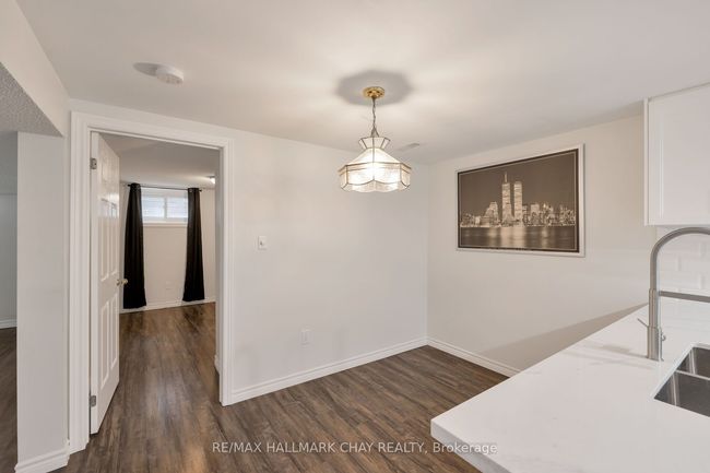 39 Eugenia St, House other with 5 bedrooms, 2 bathrooms and 4 parking in Barrie ON | Image 41
