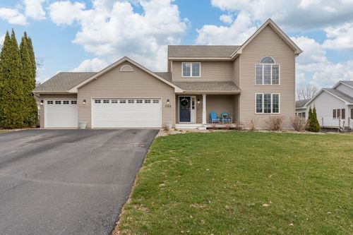 730 Debbie Ln, Carver, MN, 55315-9306 | Card Image