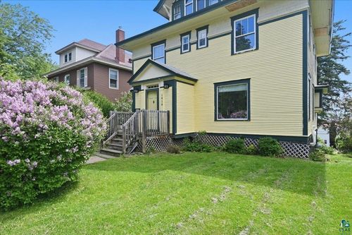 1818 E 3rd St, Duluth, MN, 55812 | Card Image