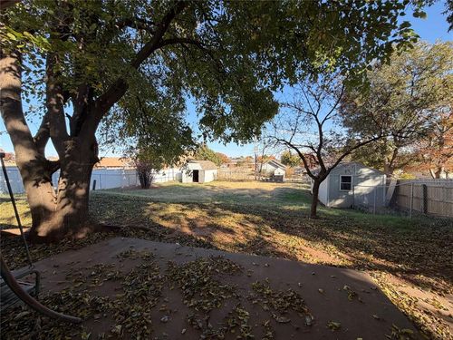 714 N 5th St, Weatherford, OK, 73096-2820 | Card Image