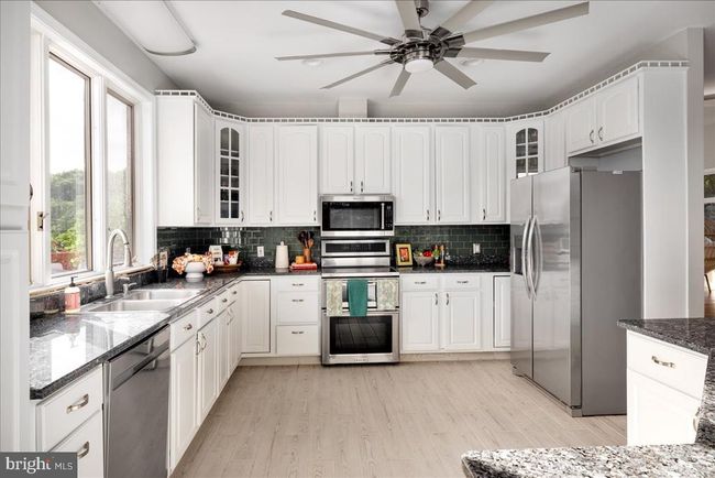 106 Crest River Dr, House other with 9 bedrooms, 10 bathrooms and null parking in Middletown VA | Image 16