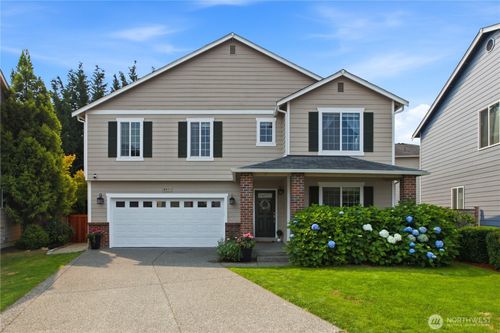 18411 Se 242nd Ct, Covington, WA, 98042-4892 | Card Image
