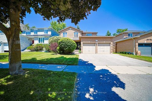 286 Kennedy St W, Aurora, ON, L4G6L2 | Card Image