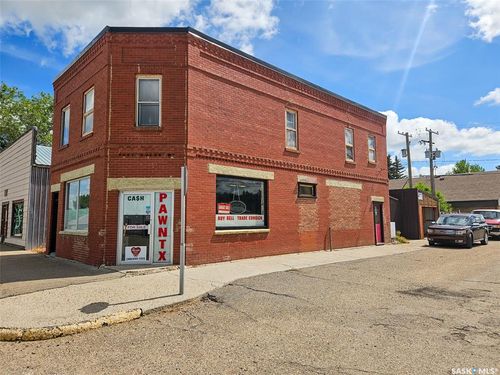 161 Centre St, Ponteix, SK, S0N0E1 | Card Image
