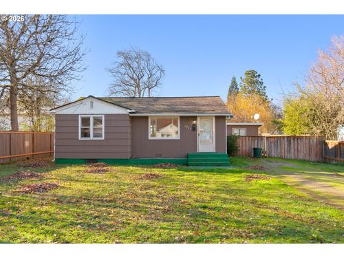 2064 Grant St, Eugene, OR, 97405-1570 | Card Image