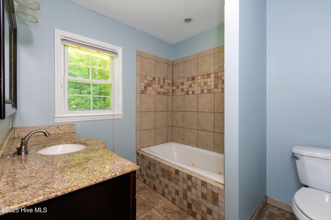 4173 Middle Rd, House other with 3 bedrooms, 2 bathrooms and null parking in Trenton NC | Image 12