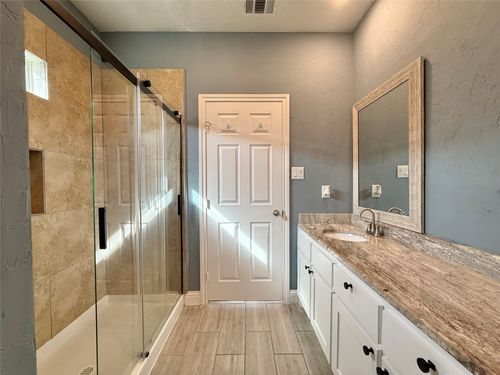 4408 Harris St, Greenville, TX, 75401-2018 | Card Image