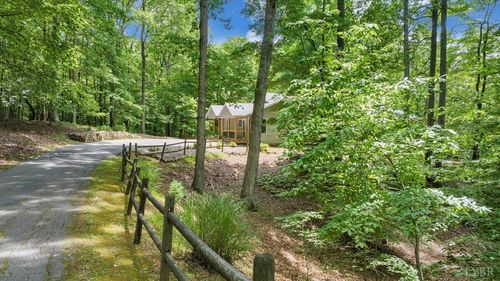 112 Sedgefield Ln, Vinton, VA, 24179-4430 | Card Image