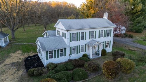 9770 Wooster Pike Rd, Seville, OH, 44273-9523 | Card Image